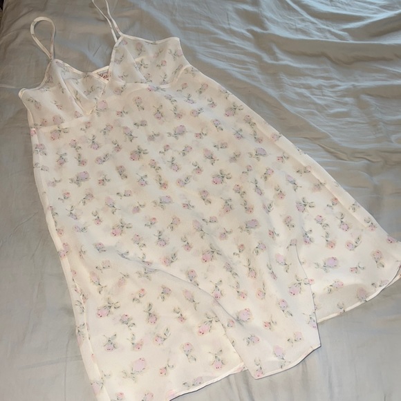 Vintage nightgown - Picture 2 of 6